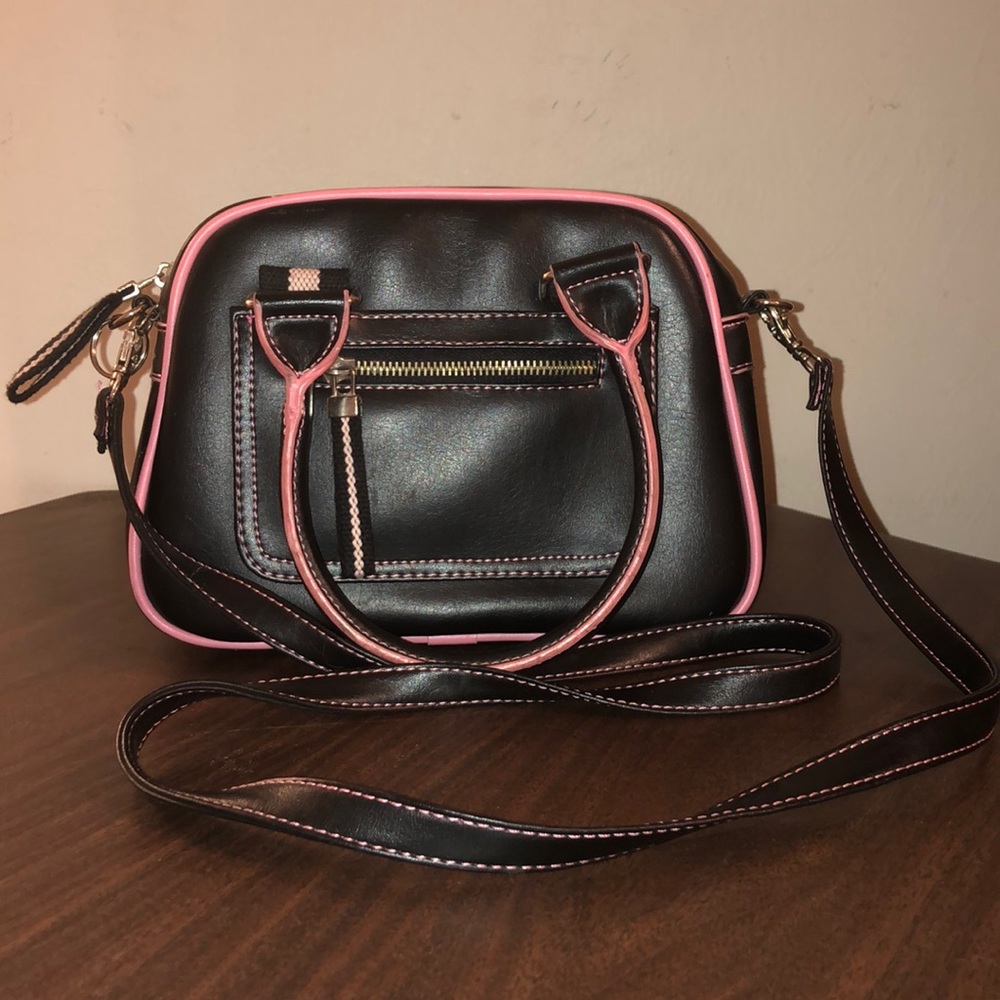 Women’s Black and Pink Purse with Makeup Bag